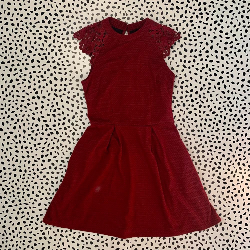 Speechless Women’s Red Lace Skater Dress | XXS - Picture 3 of 6